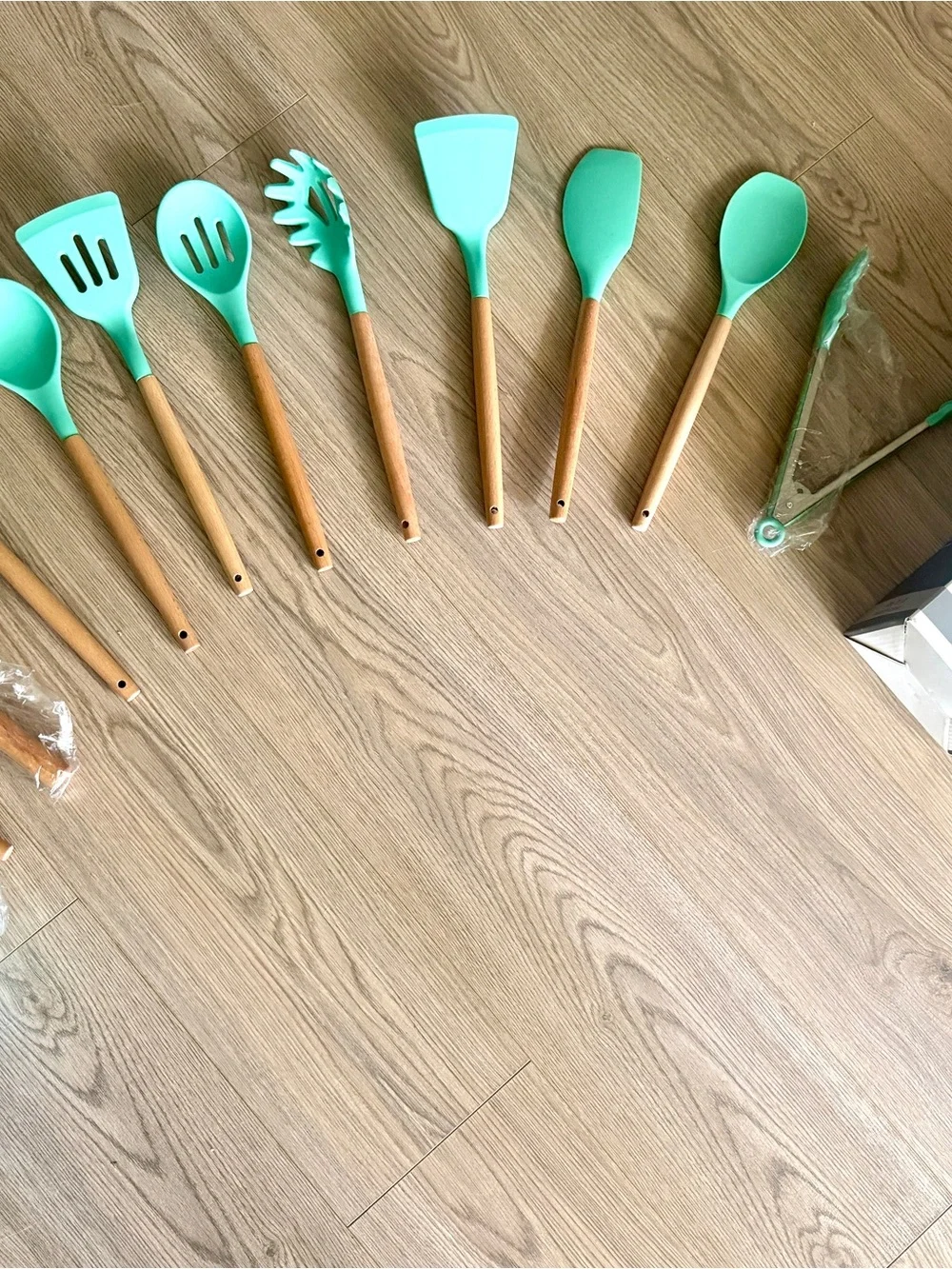 Mint Green Silicone & Wood Kitchen Utensil Set